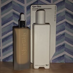 Kjaer Weis The Invisible Touch Liquid Foundation In M210 Feathery